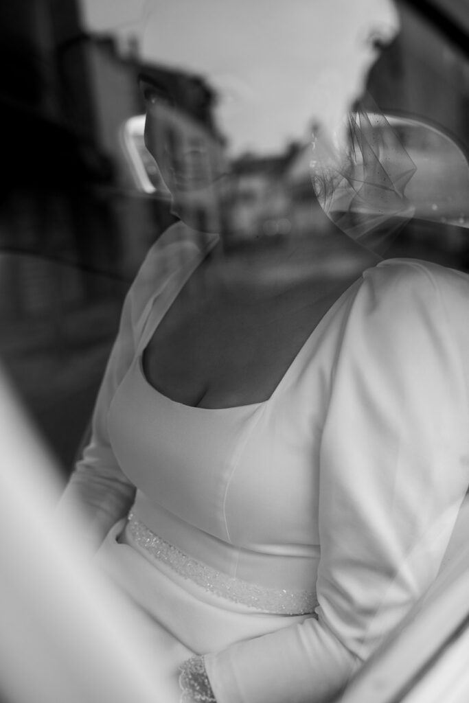 détails robe mariage hiver