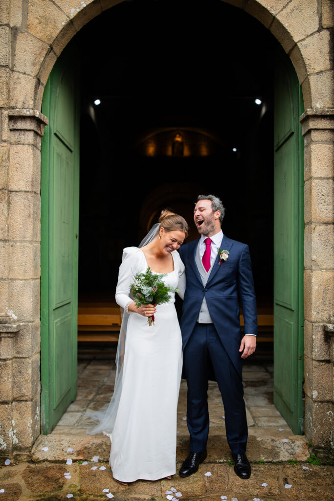 sortie de messe de mariage décembre morbihan