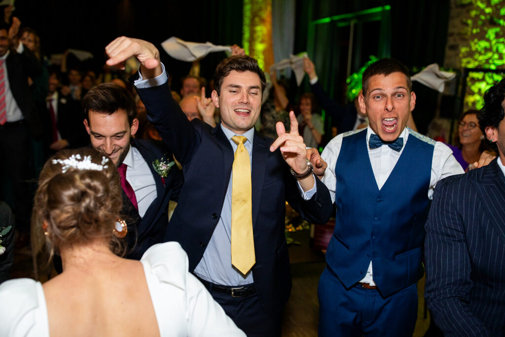 entrée des mariés festif mariage